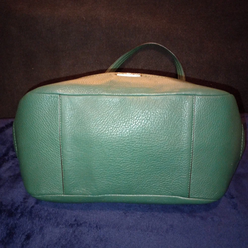 EUC Coach Park pebbled Leather Carrie Tote  Hunter Green - Picture 4 of 15